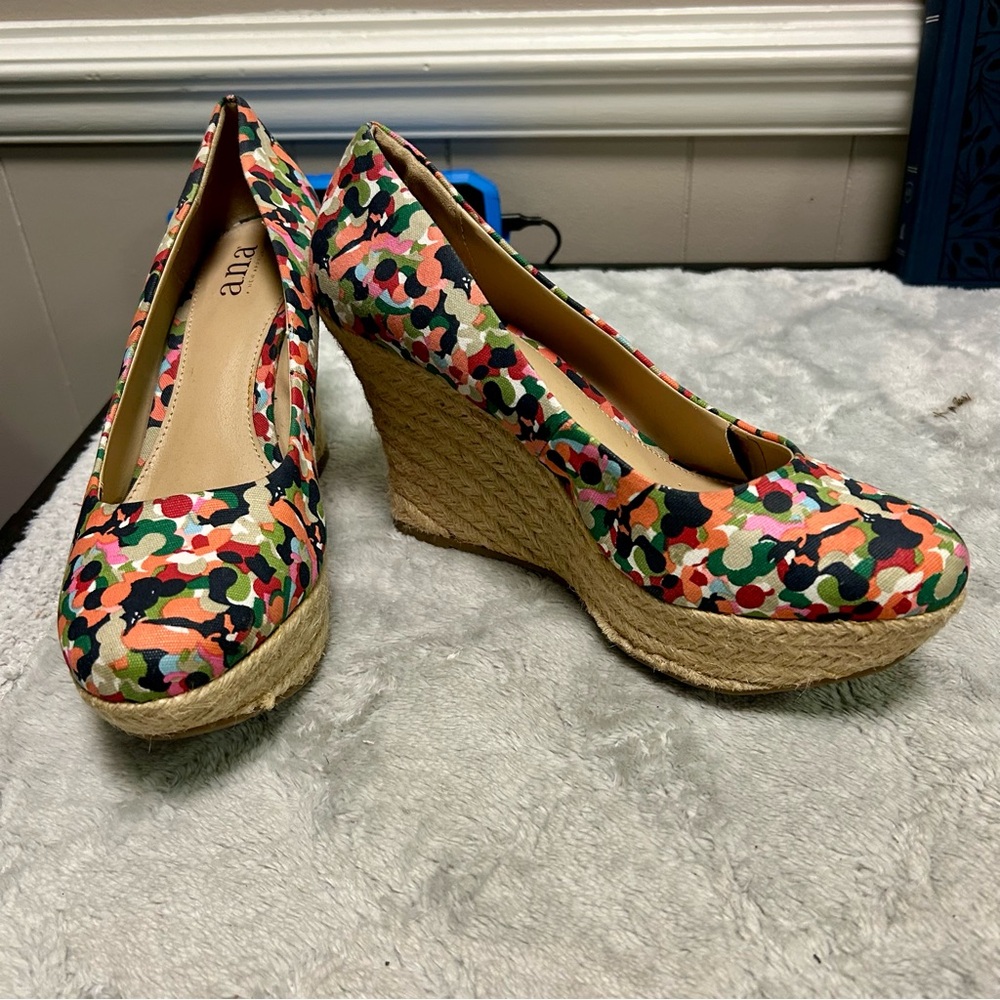 ANA A New Approach Sz 7.5 Colorful Wedge Espadrille Shoes EUC